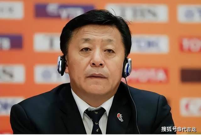 时隔26年，袁咏仪与刘青云再度同框，让影迷十分欣喜，但万万没想到，;新不了情这对经典CP却转向;新不了仇画风！2019年大年初一，导演宁浩联手黄渤、沈腾两位顶级华语喜剧人重回;疯狂系列，首战春节档，打造最符合中国气质的本土科幻电影《疯狂的外星人》，备受观众与影迷们的期待